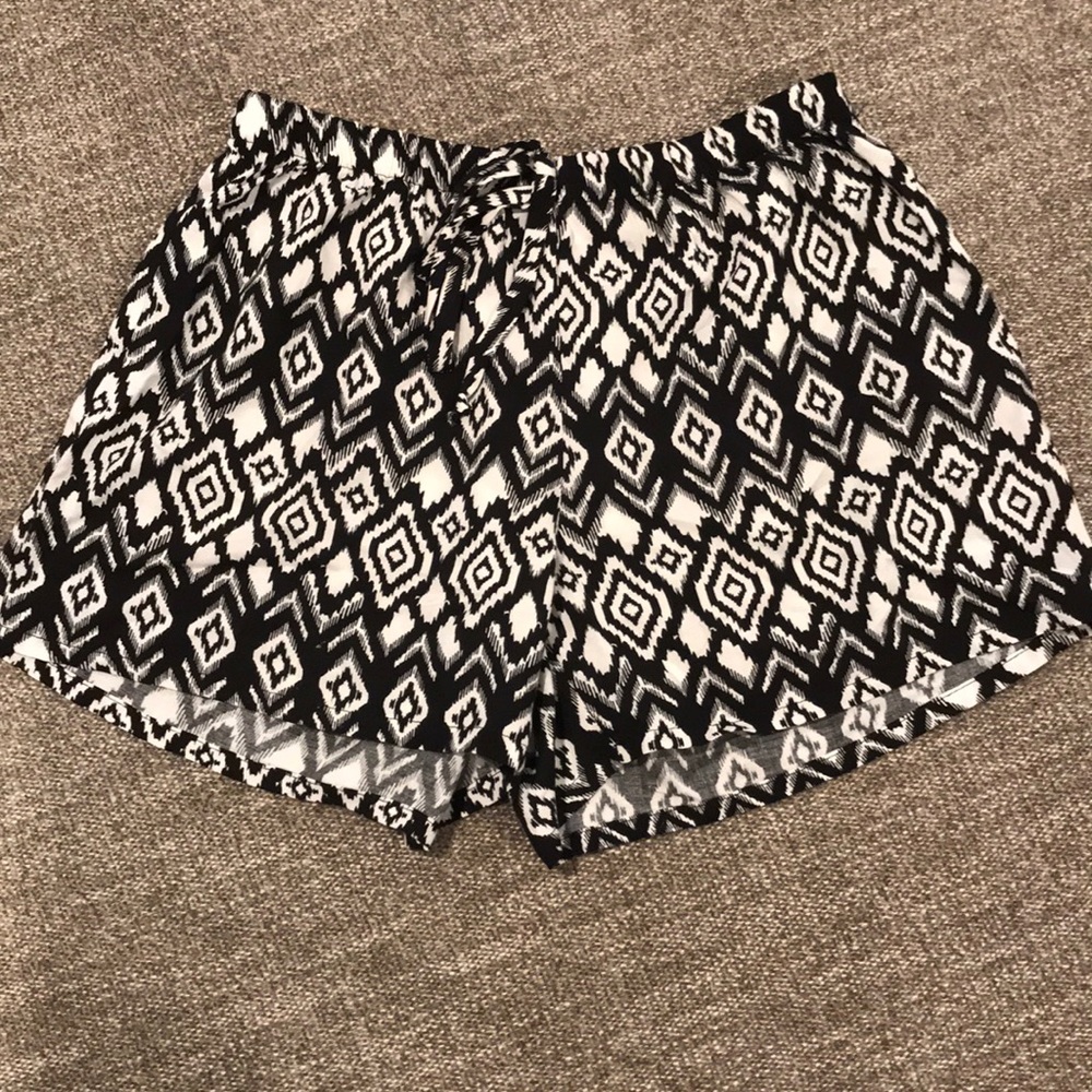 Black and white Aztec shorts. Size medium.